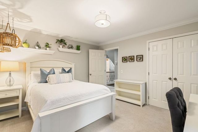 450 W Spalding Drive, Sandy Springs, GA 30328