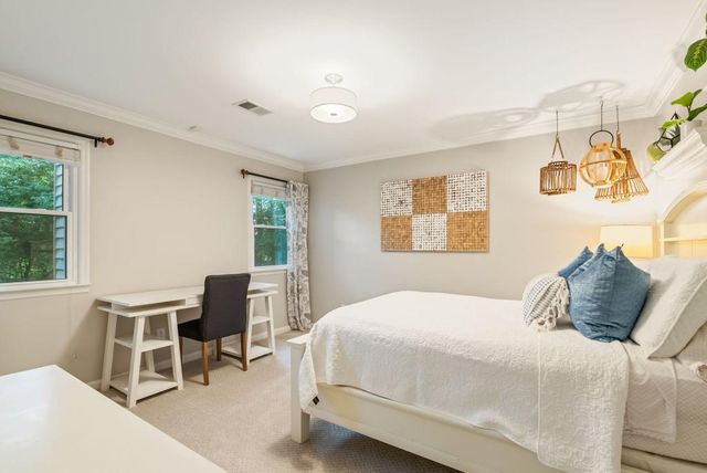 450 W Spalding Drive, Sandy Springs, GA 30328