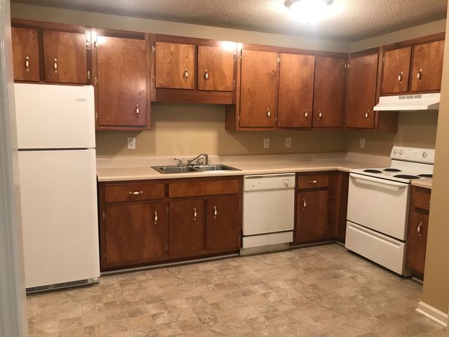 427 Alma Ln Apt H, Clarksville, TN 37043