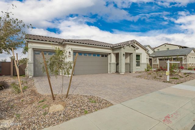 11662 W LUXTON Lane, Avondale, AZ 85323