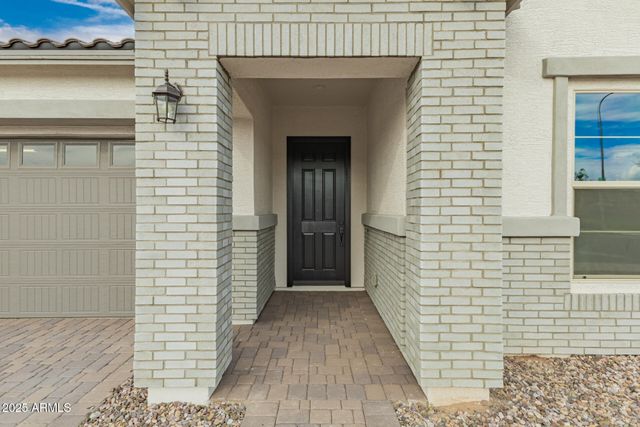 11662 W LUXTON Lane, Avondale, AZ 85323