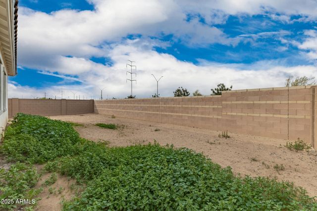 11662 W LUXTON Lane, Avondale, AZ 85323