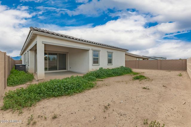 11662 W LUXTON Lane, Avondale, AZ 85323