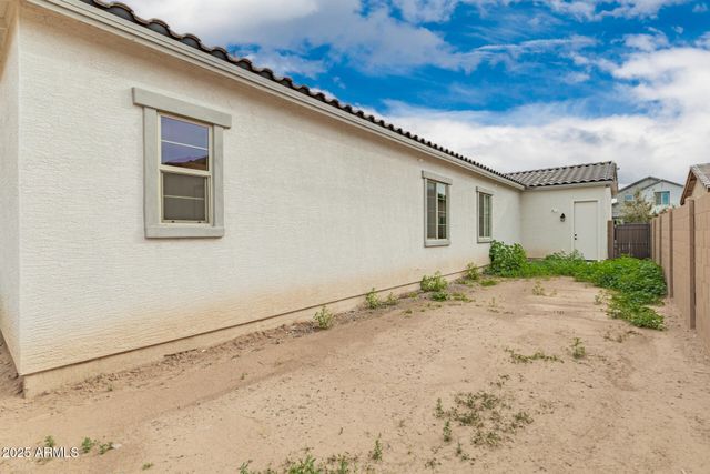 11662 W LUXTON Lane, Avondale, AZ 85323