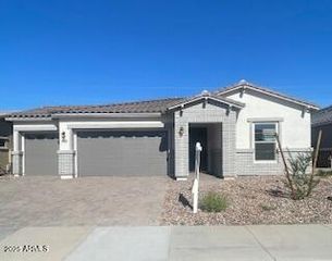 11662 W LUXTON Lane, Avondale, AZ 85323
