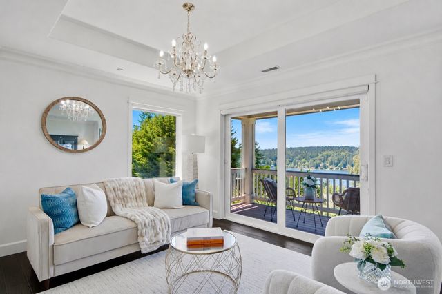 11022 SE 61st Place, Bellevue, WA 98006