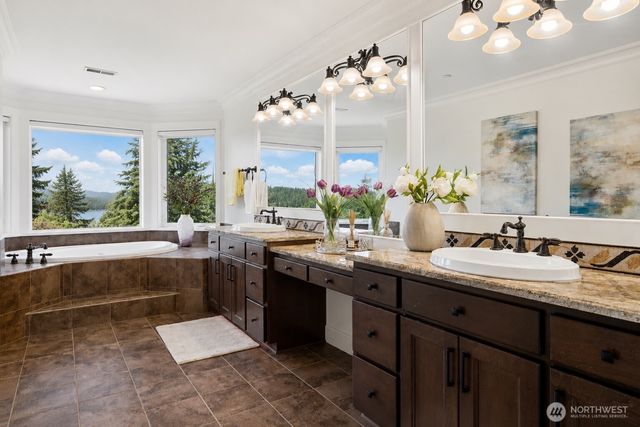11022 SE 61st Place, Bellevue, WA 98006