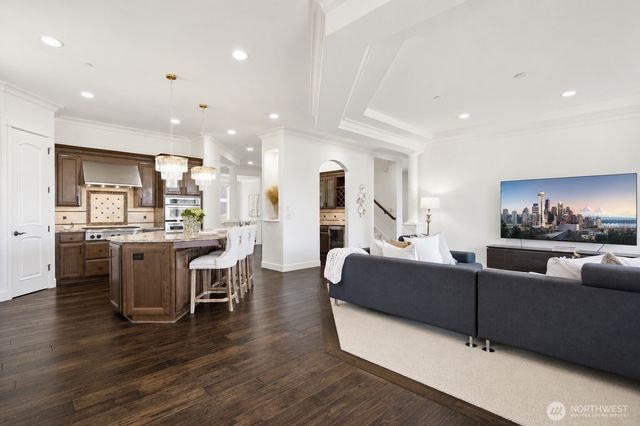 11022 SE 61st Place, Bellevue, WA 98006