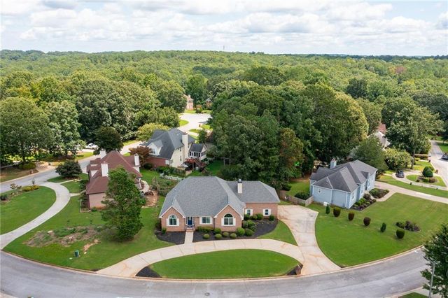 9396 Woodlawn Drive, Douglasville, GA 30135