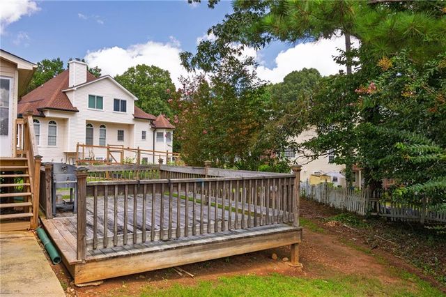 9396 Woodlawn Drive, Douglasville, GA 30135