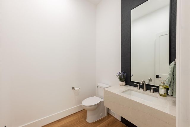 7006 Schiller Street, Houston, TX 77055