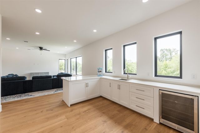 7006 Schiller Street, Houston, TX 77055