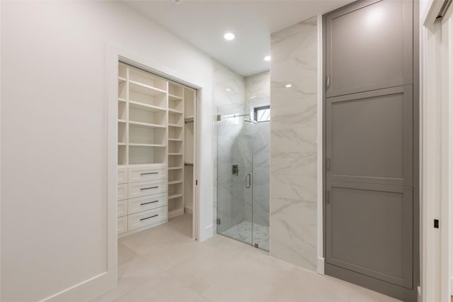 7006 Schiller Street, Houston, TX 77055