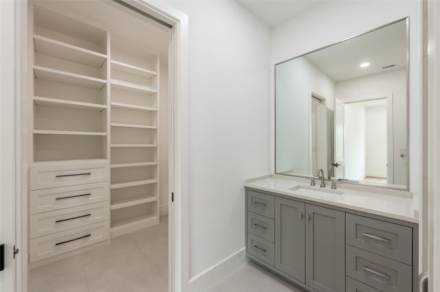 7006 Schiller Street, Houston, TX 77055