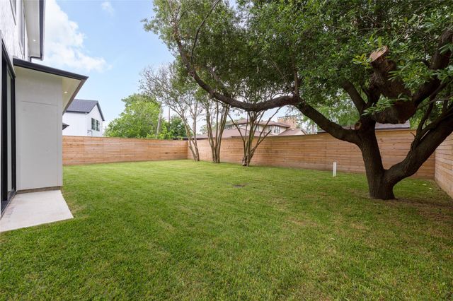 7006 Schiller Street, Houston, TX 77055