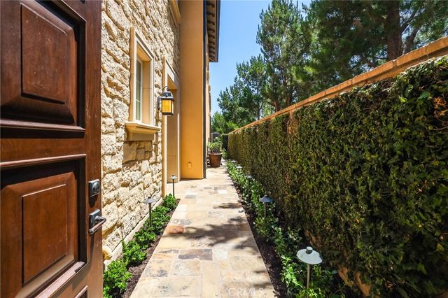 60 Copper Mine, Irvine, CA 92602