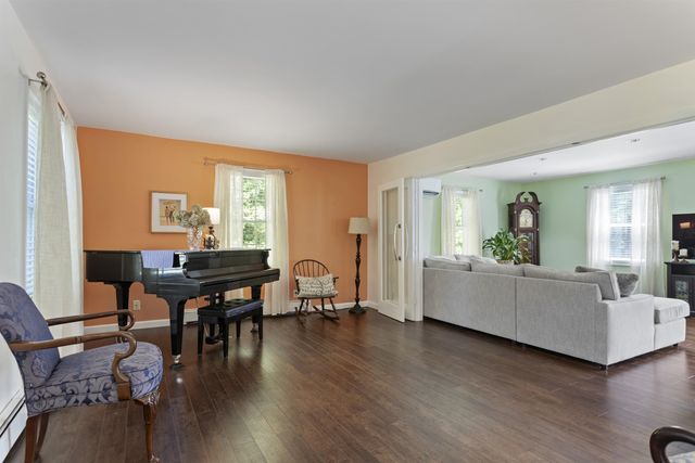 15 Kelso Drive, Bow, NH 03304