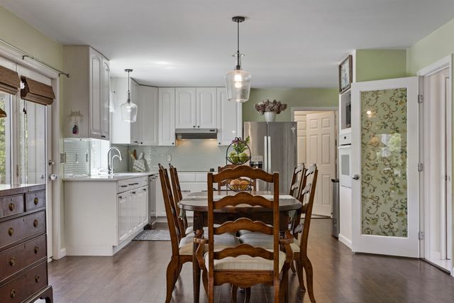 15 Kelso Drive, Bow, NH 03304