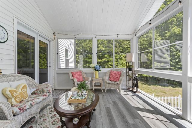 15 Kelso Drive, Bow, NH 03304