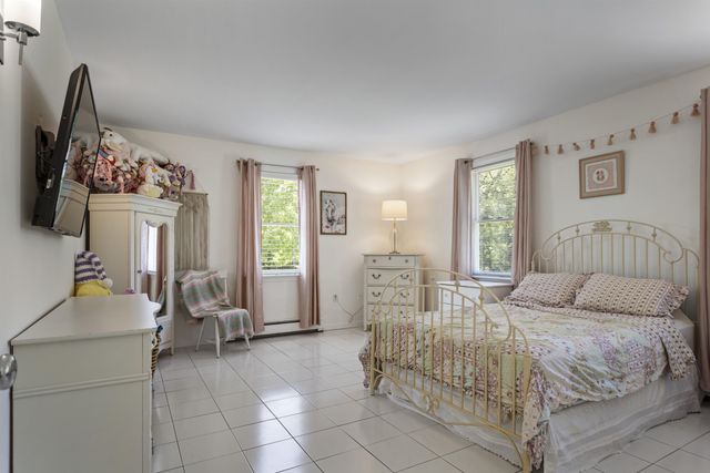 15 Kelso Drive, Bow, NH 03304
