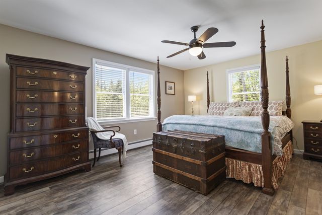 15 Kelso Drive, Bow, NH 03304