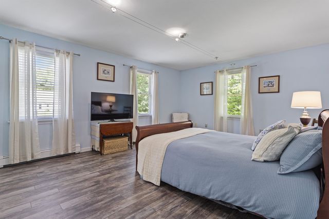 15 Kelso Drive, Bow, NH 03304