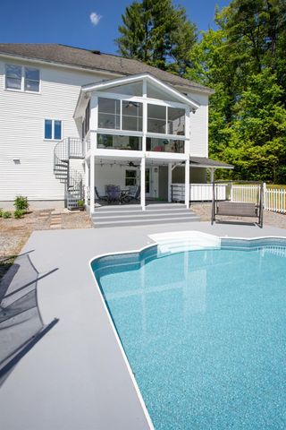 15 Kelso Drive, Bow, NH 03304