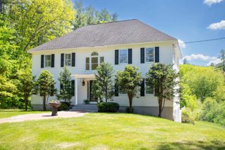 15 Kelso Drive, Bow, NH 03304