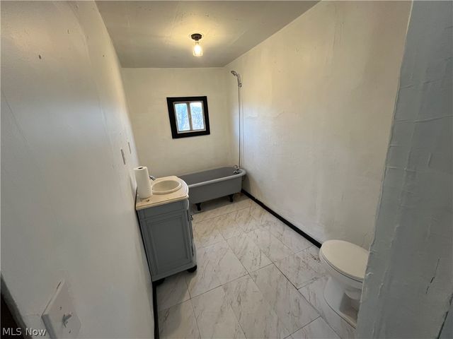 1216 Erie Street, East Liverpool, OH 43920