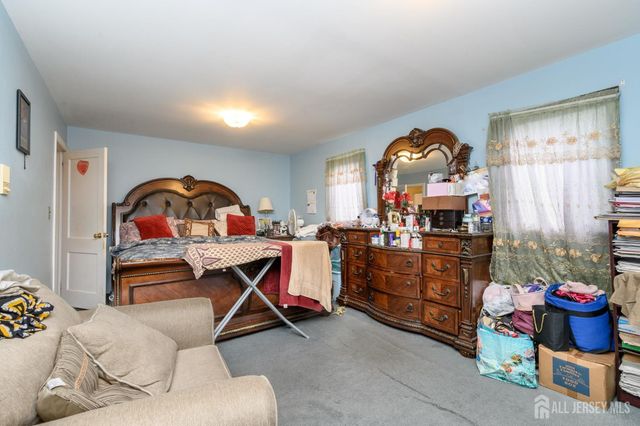 1 Ovington Avenue, Edison, NJ 08817