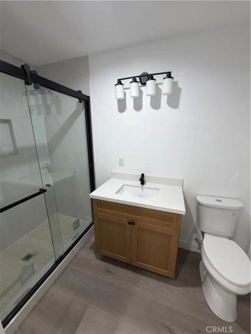 4706 8th Avenue, Los Angeles, CA 90043