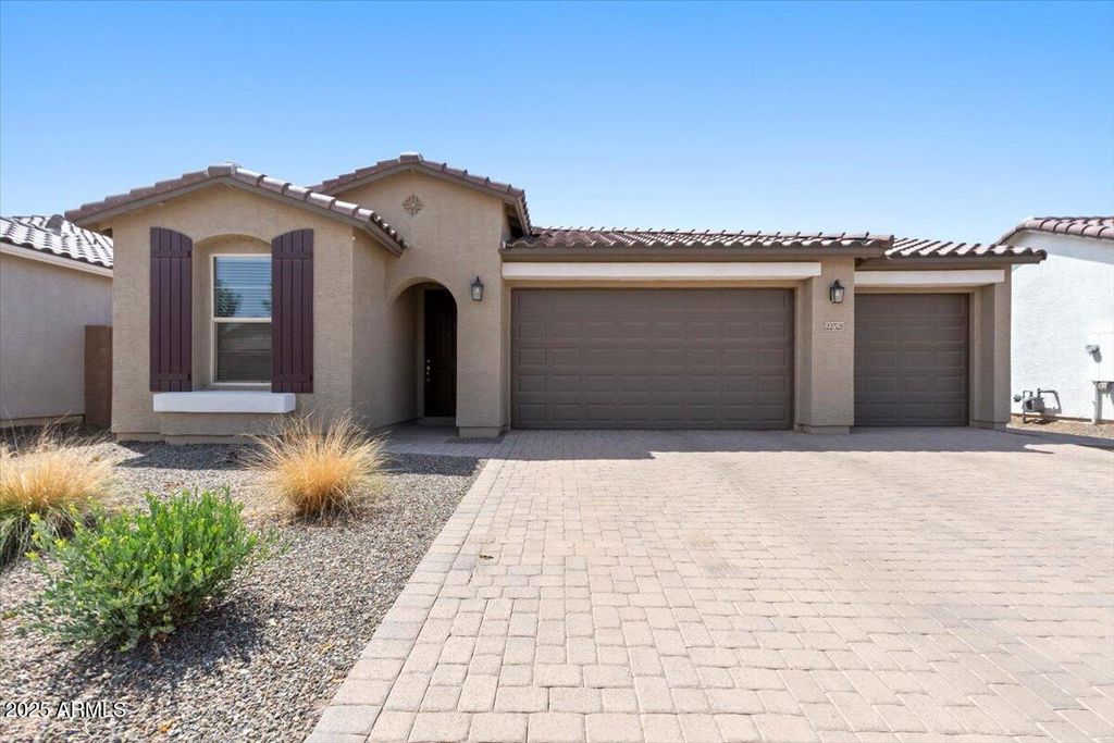 22521 E TWILIGHT Drive, Queen Creek, AZ 85142 — photo 2