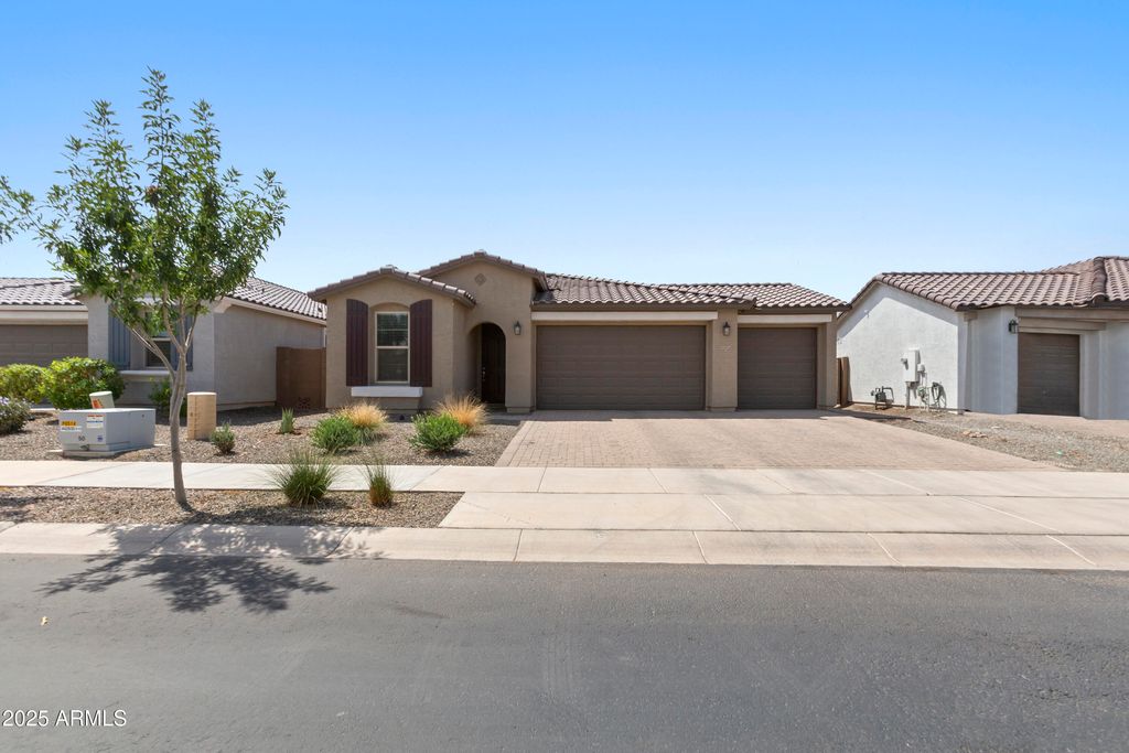 22521 E TWILIGHT Drive, Queen Creek, AZ 85142 — photo 3