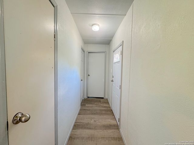 1139 Hidden Fawn, Canyon Lake, TX 78133