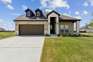 2540 Baypoint Drive, Grand Prairie, TX 75054
