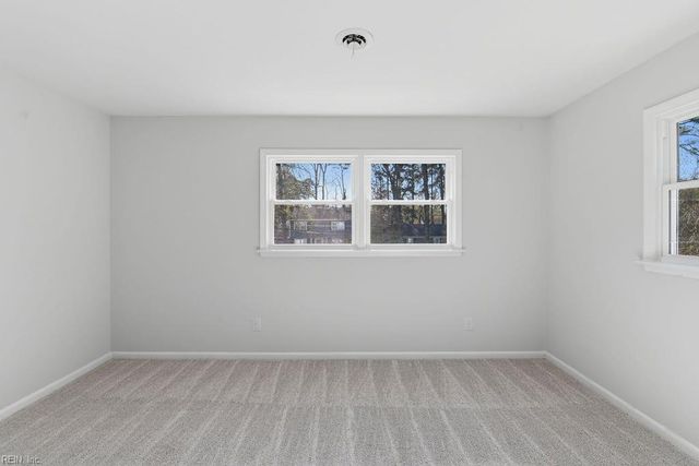 119 Gawain DR, Newport News, VA 23602