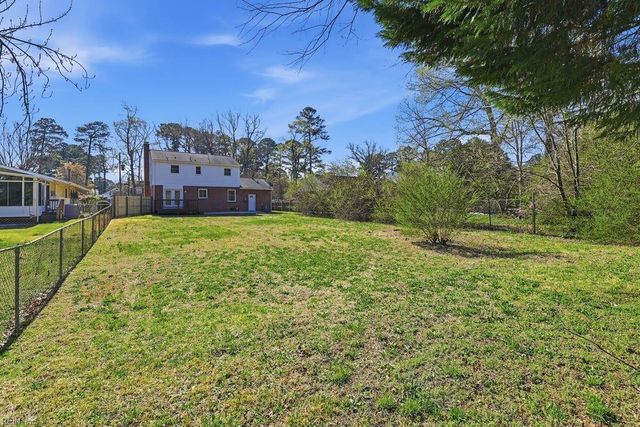 119 Gawain DR, Newport News, VA 23602