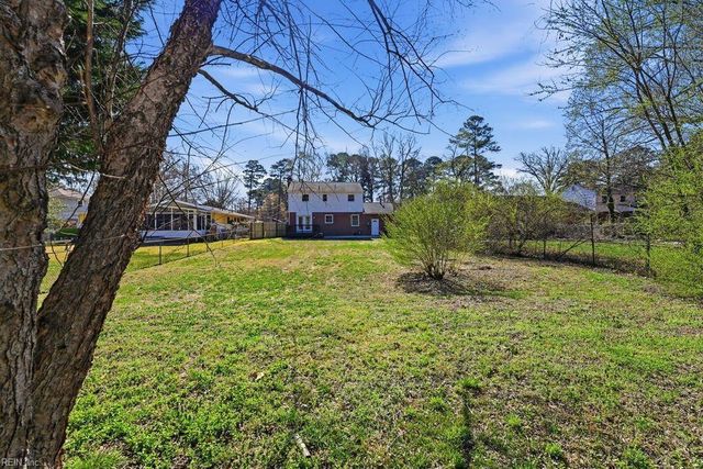 119 Gawain DR, Newport News, VA 23602