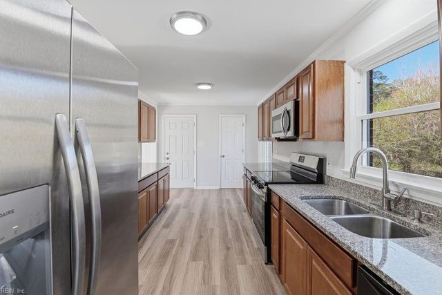 119 Gawain DR, Newport News, VA 23602