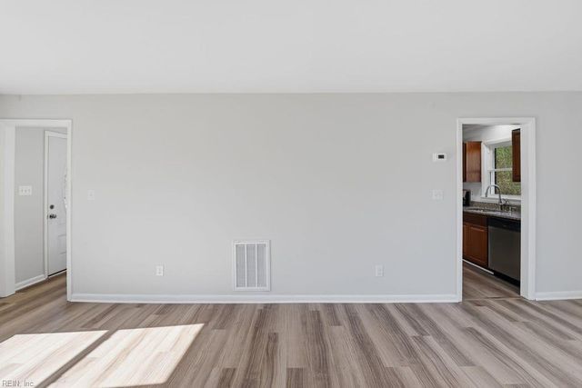 119 Gawain DR, Newport News, VA 23602