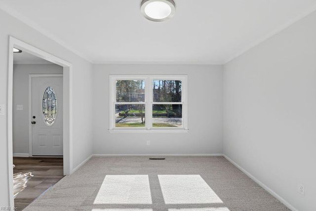 119 Gawain DR, Newport News, VA 23602