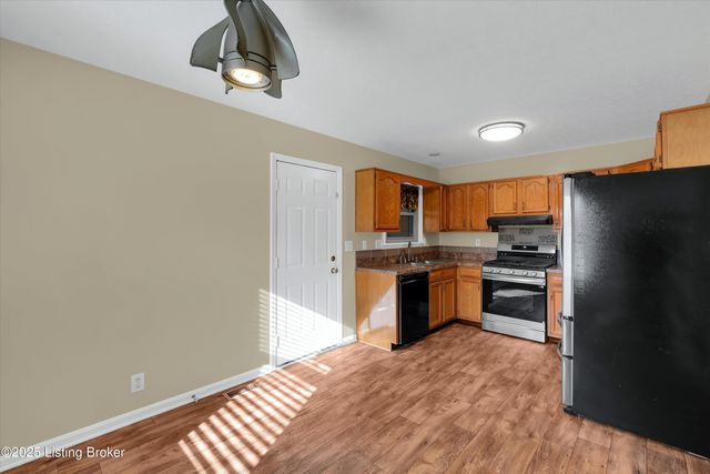 8811 Astrid Ave, Louisville, KY 40228