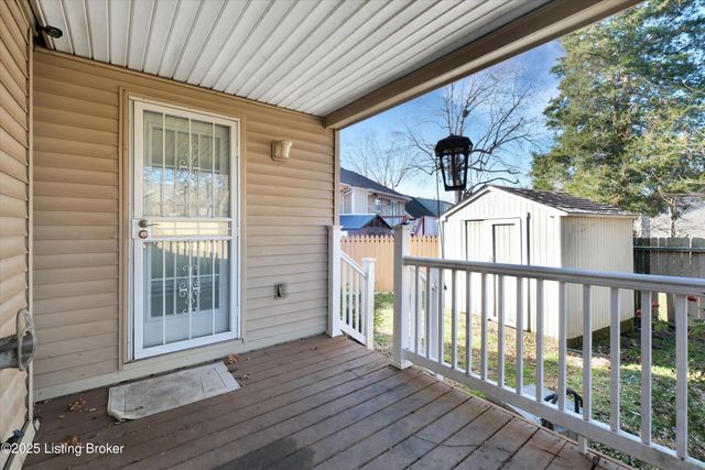 8811 Astrid Ave, Louisville, KY 40228