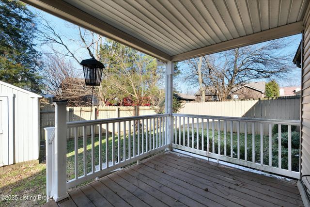 8811 Astrid Ave, Louisville, KY 40228