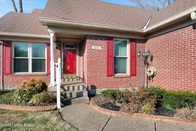 8811 Astrid Ave, Louisville, KY 40228