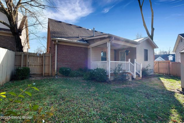 8811 Astrid Ave, Louisville, KY 40228