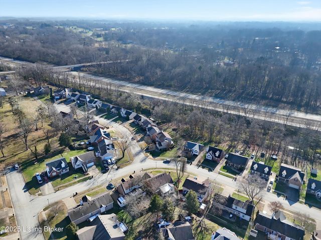 8811 Astrid Ave, Louisville, KY 40228