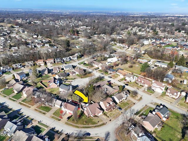 8811 Astrid Ave, Louisville, KY 40228