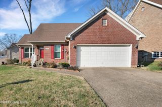 8811 Astrid Ave, Louisville, KY 40228