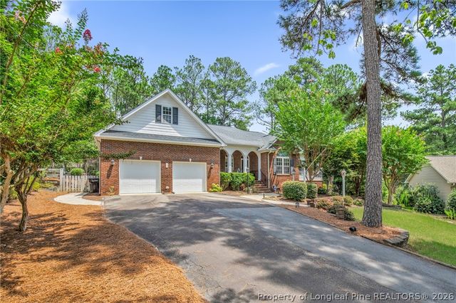 5 Fur Court E, Pinehurst, NC 28374
